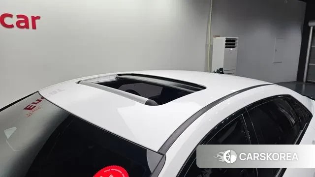 Hyundai The New Avante (CN7) 2024 Белый из Кореи, фото 6