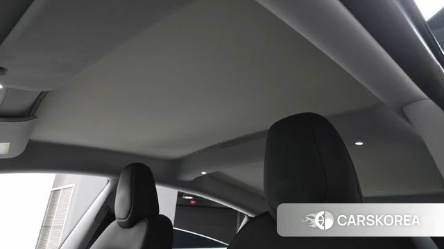 Tesla Model 3 2024 Белый из Кореи, фото 6