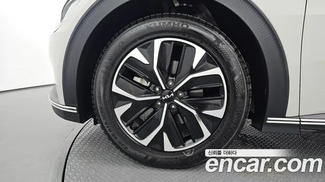 Kia EV6 2022 Жемчужный цвет из Кореи, фото 6