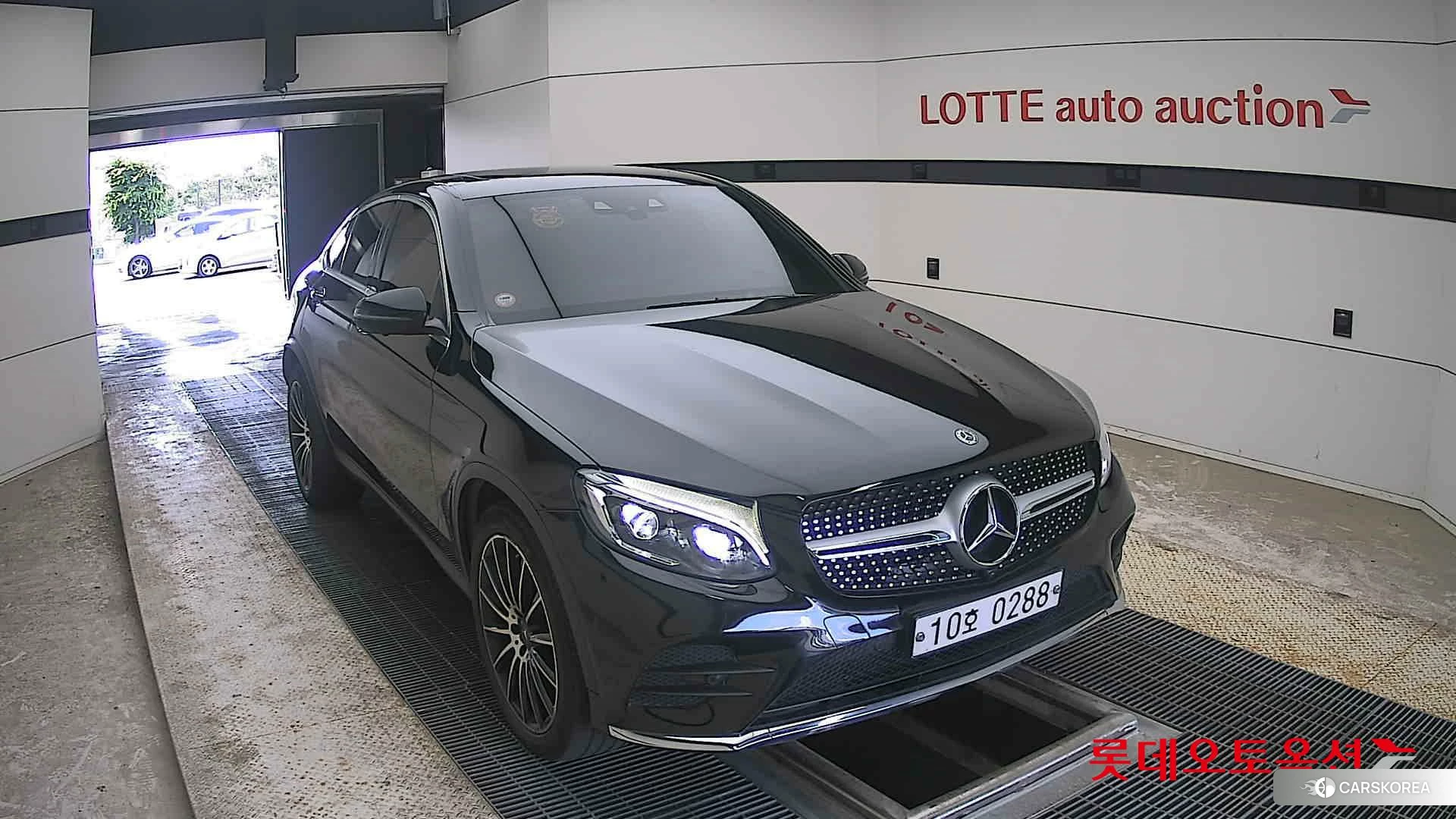 Mercedes-Benz GLC300 4Matic Coupe 2019 Черный из Кореи, фото 6