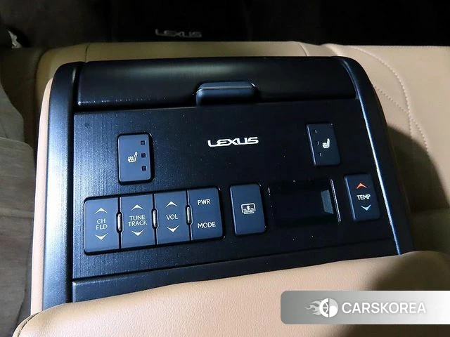 Lexus ES300h 7th generation 2021 Белый из Кореи, фото 6