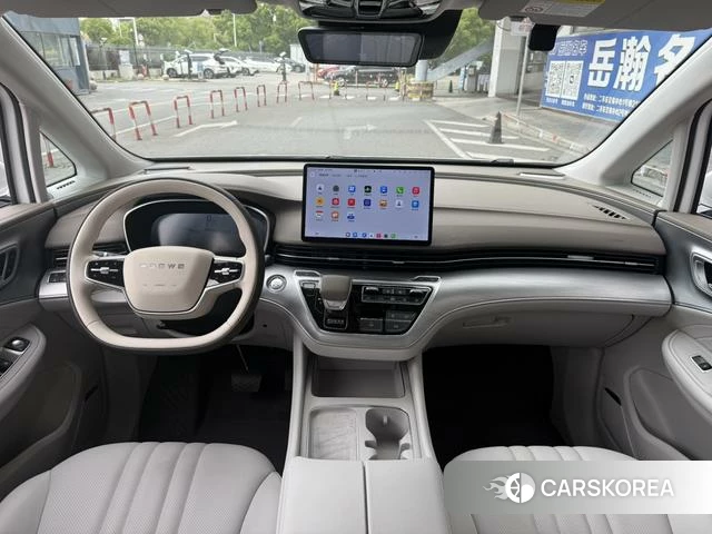Roewe iMAX8 DMH 2025 Белый из Китая, фото 6