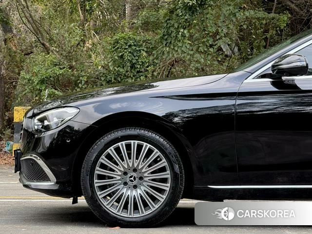 Mercedes-Benz E-class id 3939392 из Китая 6