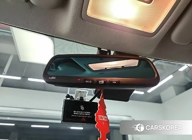 Hyundai Venue 2025 Белый из Кореи, фото 6