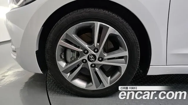 Hyundai Avante AD id 2690796 из Кореи 6