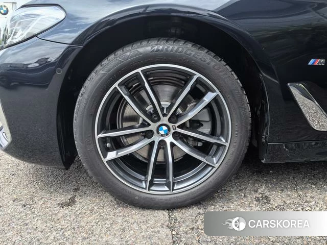 BMW 5 series 2023 Черный из Китая, фото 6