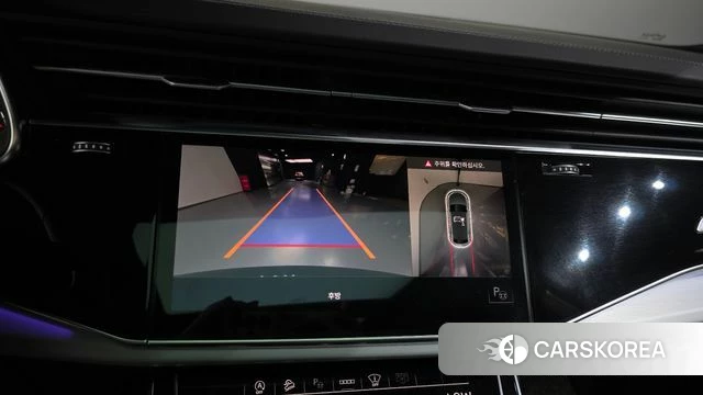 Audi Q8 (4M) 2022 Черный из Кореи, фото 6