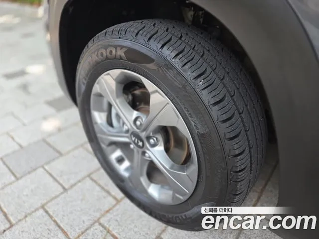 Kia Seltos 2021 Серый из Кореи, фото 6