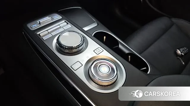 Genesis GV70 2021 Черный из Кореи, фото 6