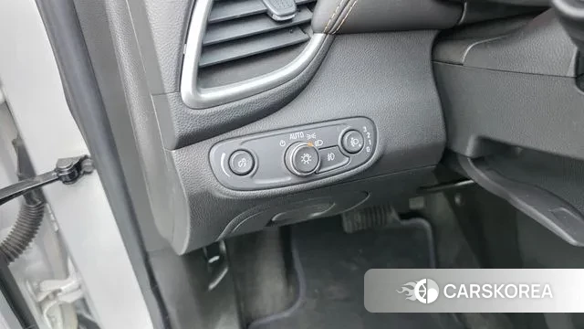 Chevrolet (GM Daewoo) The New Trax 2020 Белый из Кореи, фото 6