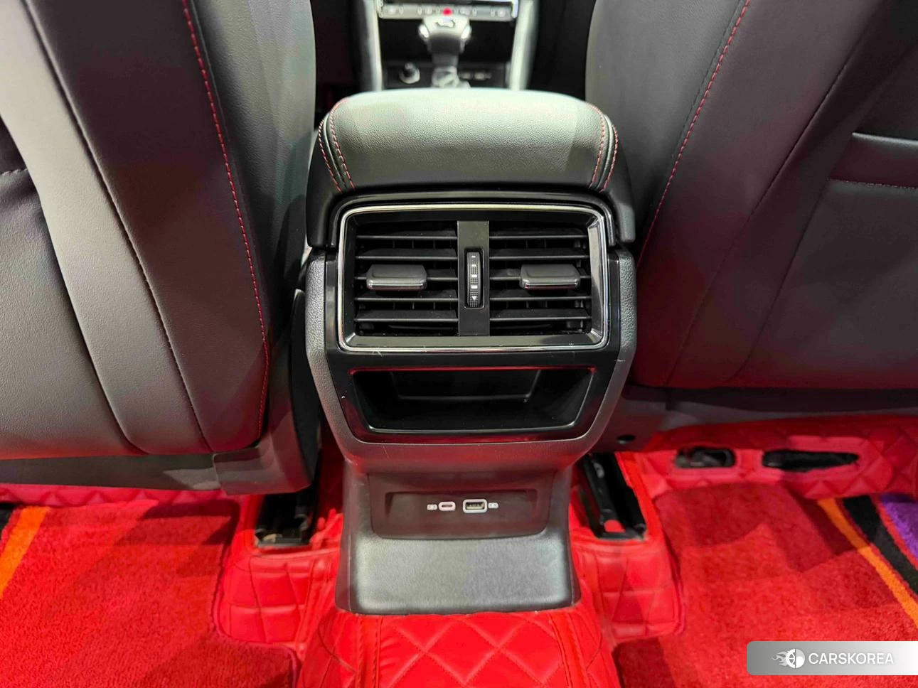 Skoda Krok 2022 Желтый из Китая, фото 6