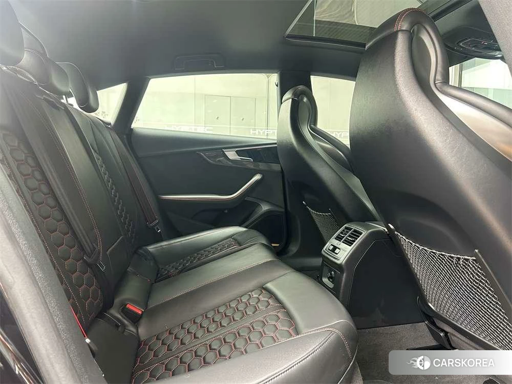 Audi RS 5 2023 Черный из Китая, фото 6