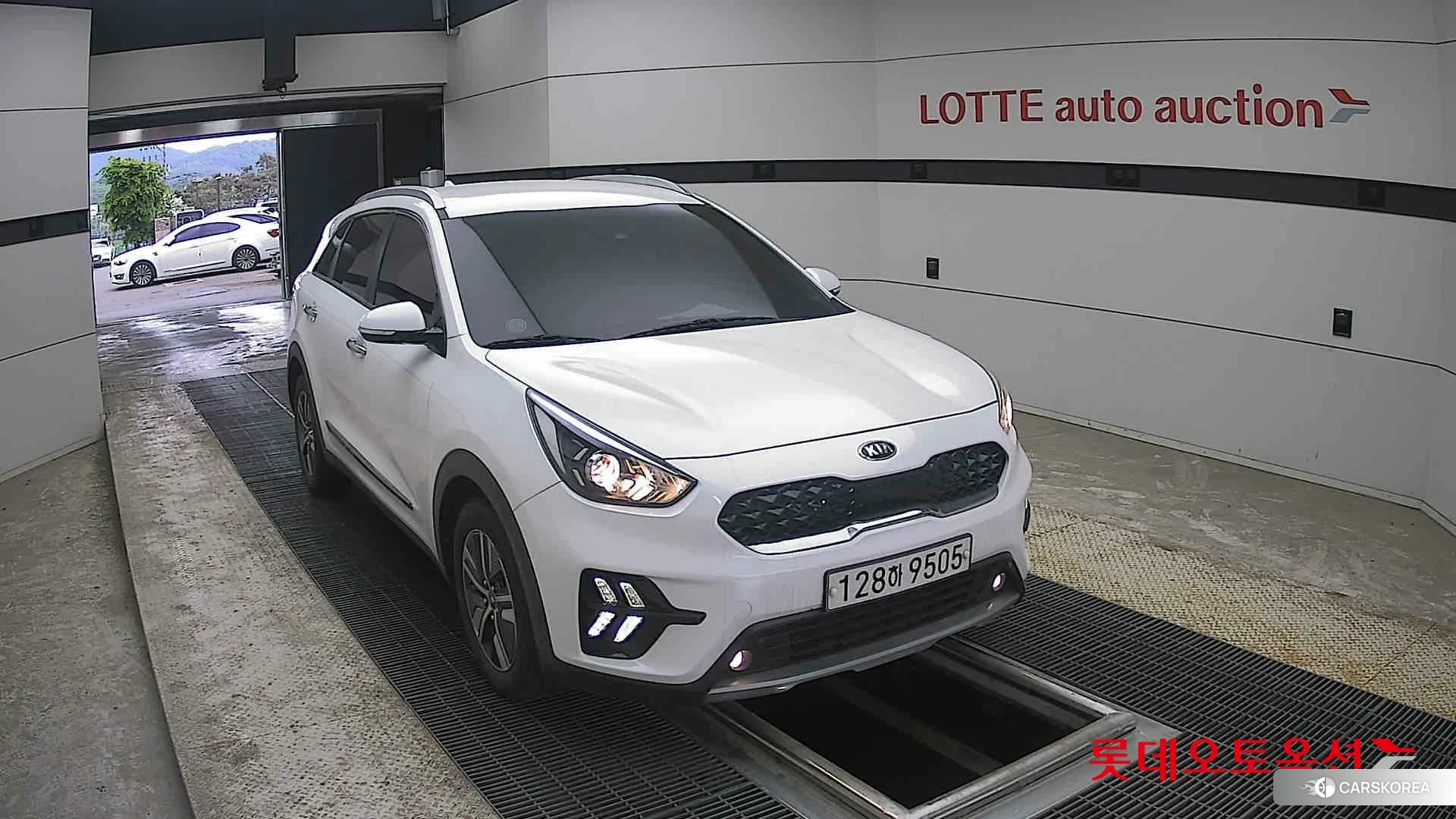 Kia Niro Hybrid 2020 Snow White Pearl (optional) из Кореи, фото 6
