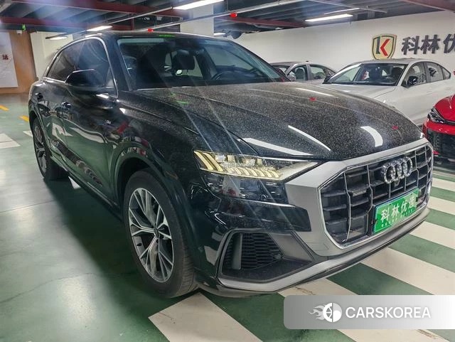 Audi Q8 2023 Черный из Китая, фото 6