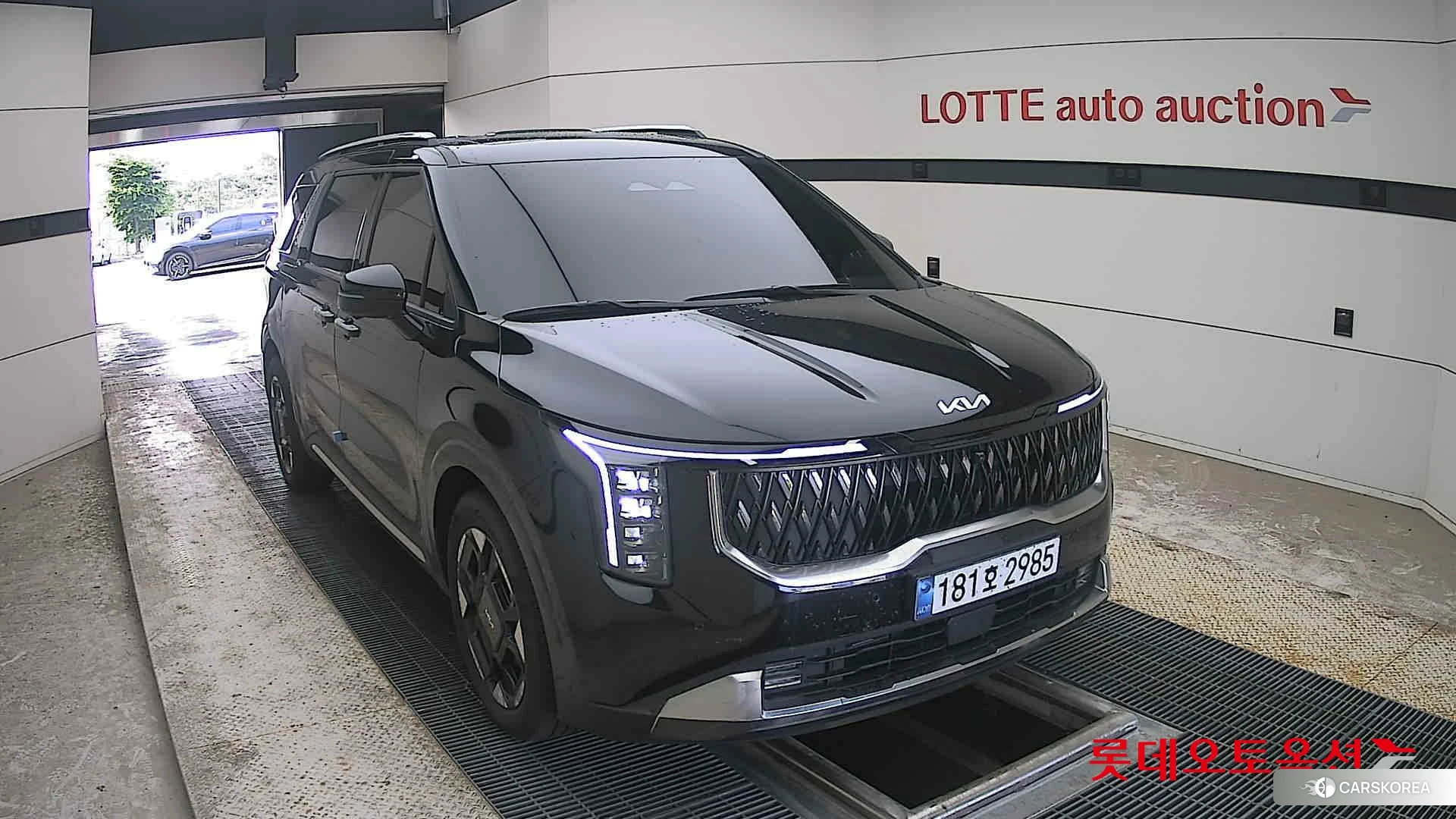 Kia Carnival Hybrid 2025 Aurora Black Pearl из Кореи, фото 6