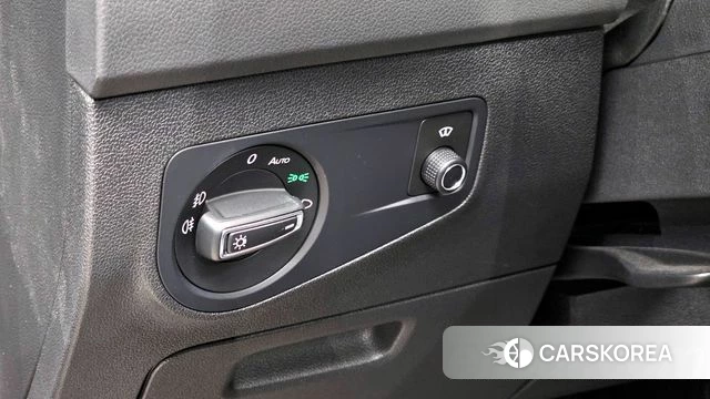 Volkswagen Tiguan second Generation 2020 Серый из Кореи, фото 6