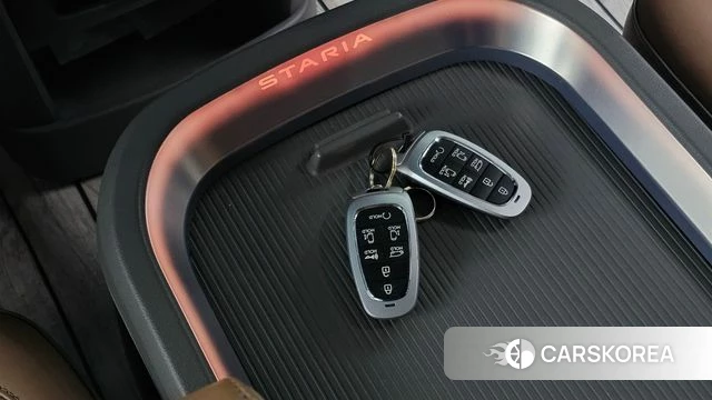Hyundai Staria 2021 Черный из Кореи, фото 6