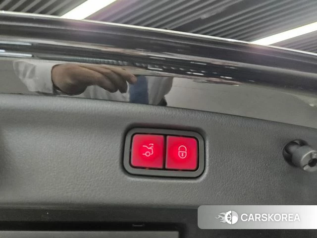 Mercedes-Benz C-Class W206 2024 Черный из Кореи, фото 6