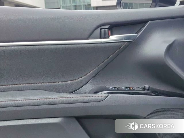 Toyota Camry 2021 Белый из Китая, фото 6