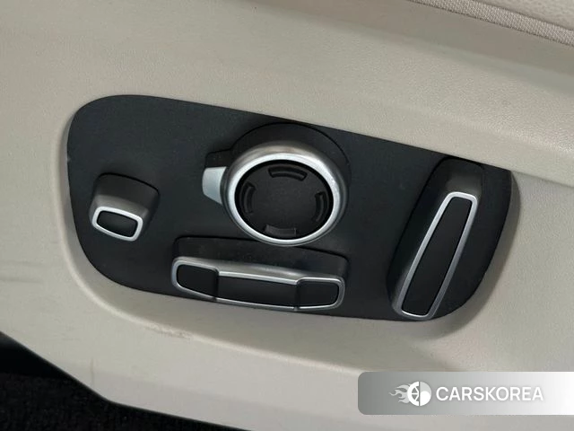 Jaguar F-PACE 2021 Серебряный из Кореи, фото 6