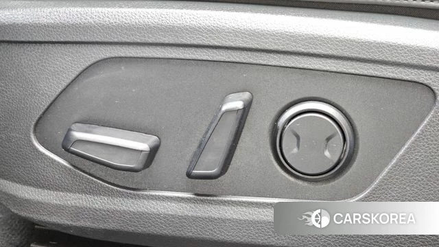 Kia K5 3rd generation 2023 Черный из Кореи, фото 6