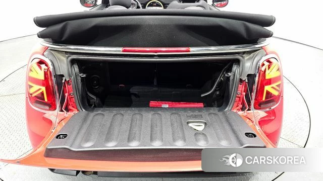 Mini Cooper Convertible 2024 Красный из Кореи, фото 6