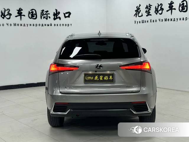 Lexus NX 2021 Серебристо-серый из Китая, фото 6