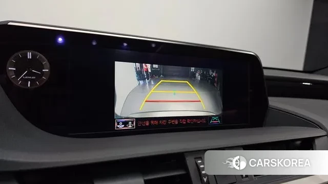 Lexus ES300h 7th generation 2021 Серебристо-серый из Кореи, фото 6