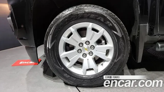 Chevrolet (GM Daewoo) Real New Colorado 2022 Черный из Кореи, фото 6