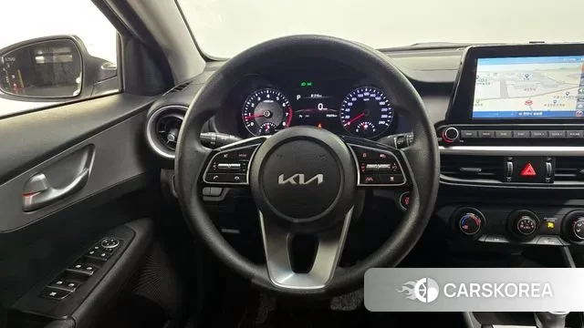 Kia The New K3 2nd generation 2022 Белый из Кореи, фото 6