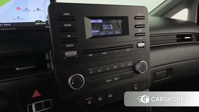 Hyundai Staria 2023 Серебристо-серый из Кореи, фото 6