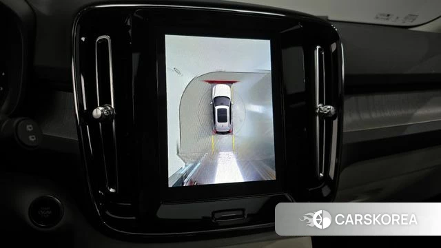 Volvo XC40 2023 Черный из Кореи, фото 6