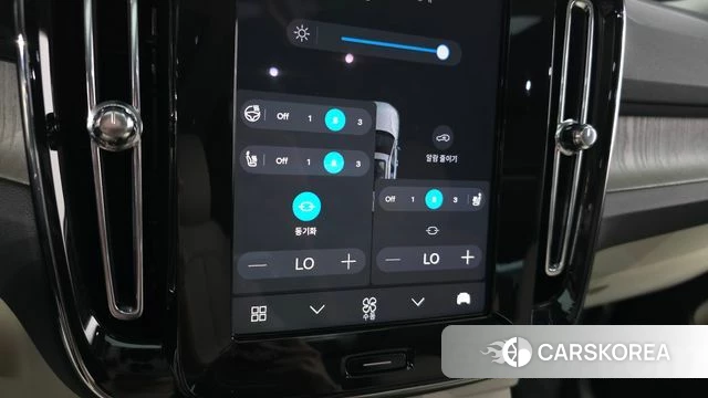 Volvo XC40 2025 Белый из Кореи, фото 6