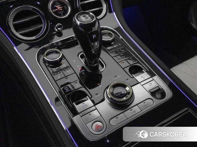Bentley Continental GT 3rd Generation 2024 Белый из Кореи, фото 6