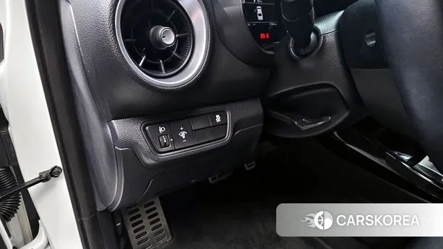 Kia The New K3 2nd generation 2023 Белый из Кореи, фото 6