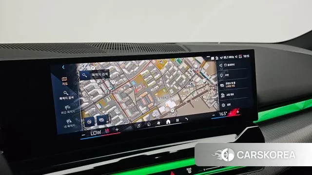 BMW 5 Series (G60) 2023 Светло-серебряный цвет из Кореи, фото 6