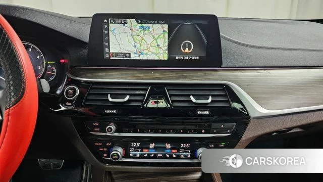 BMW 5 Series (G30) 2018 Черный из Кореи, фото 6