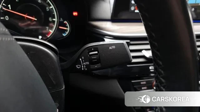 BMW 5 Series (G30) 2018 Белый из Кореи, фото 6