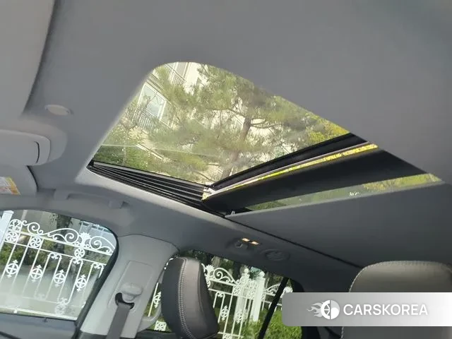 Ford Explorer 6th Generation 2023 Белый из Кореи, фото 6