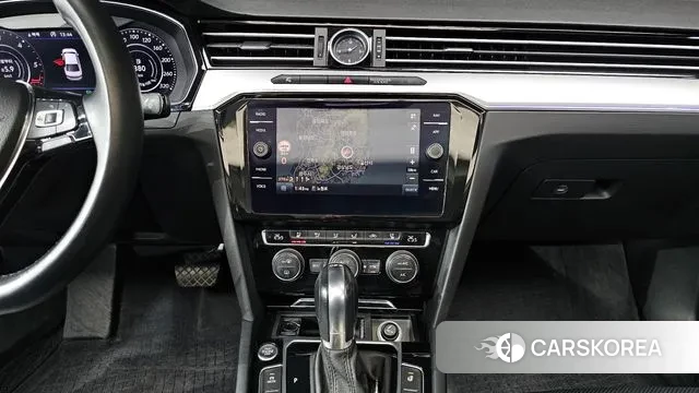 Volkswagen Passat GT (B8) 2018 Белый из Кореи, фото 6