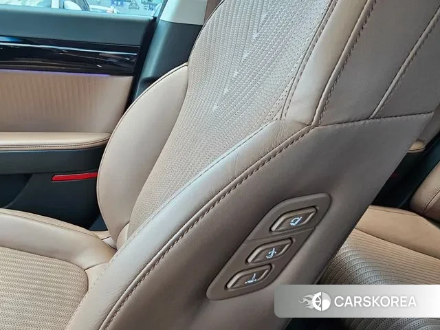 Hyundai Grandeur Hybrid (GN7) 2023 Песочный из Кореи, фото 6