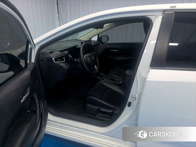 Toyota Corolla 2023 Белый из Китая, фото 6