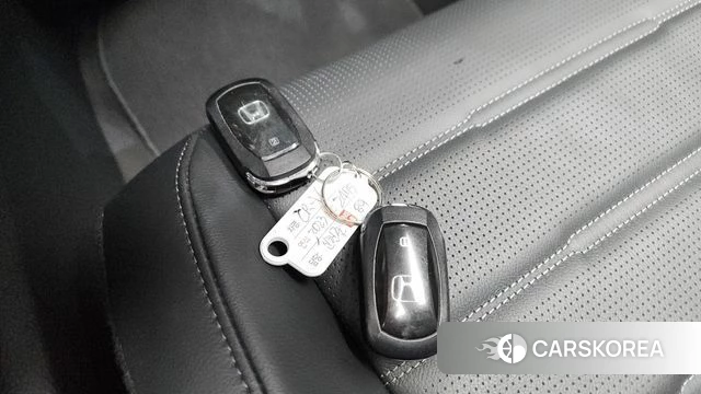 Honda CR-V 6th generation 2023 Белый из Кореи, фото 6