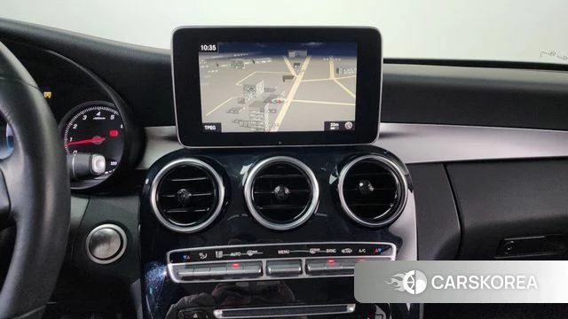 Mercedes-Benz C-Class W205 2018 Белый из Кореи, фото 6