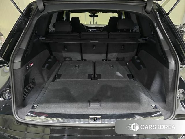 Audi Q7 (4M) 2025 Черный из Кореи, фото 6