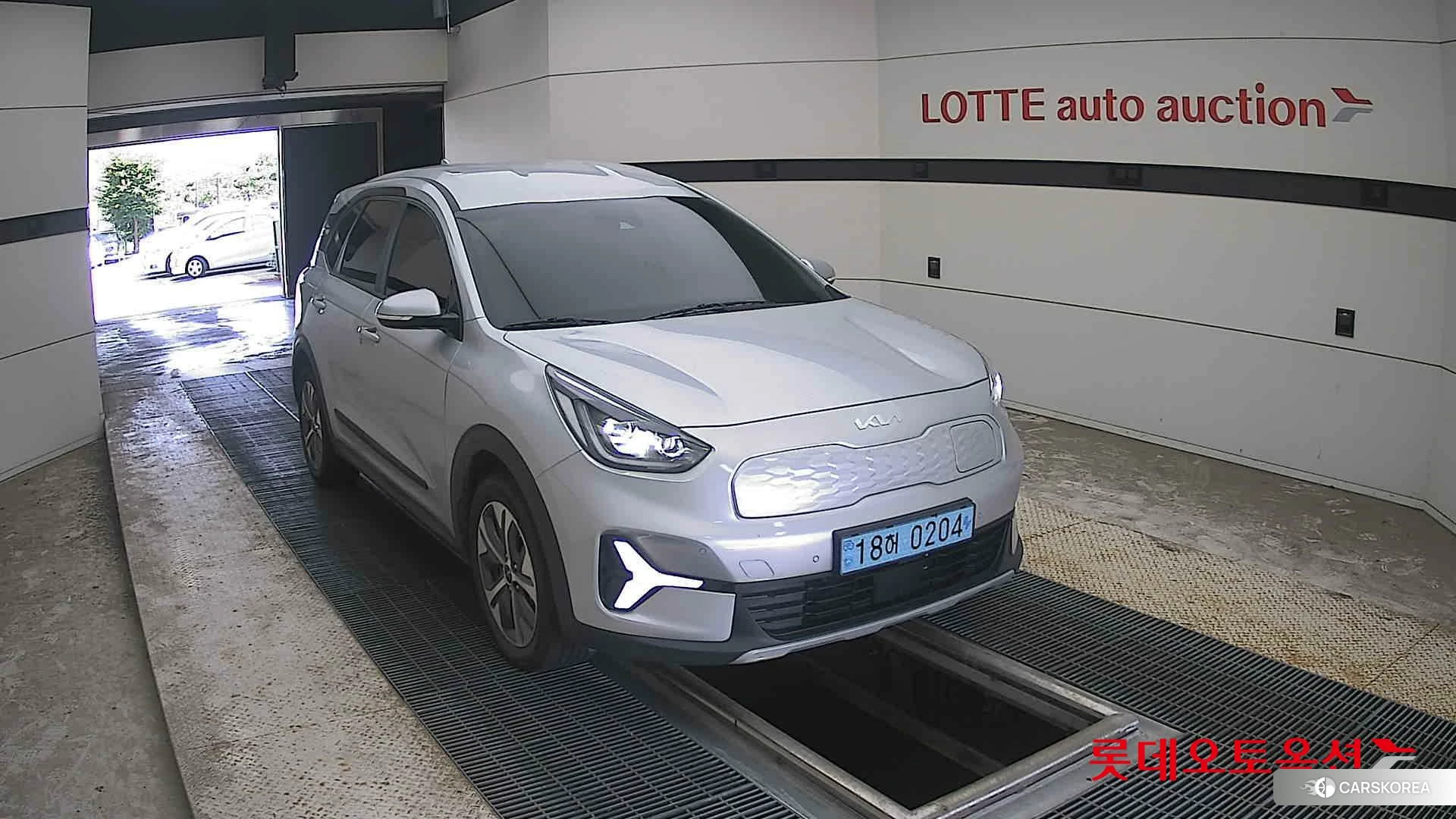 Kia Niro Plus 2023 Sparkling Silver из Кореи, фото 6