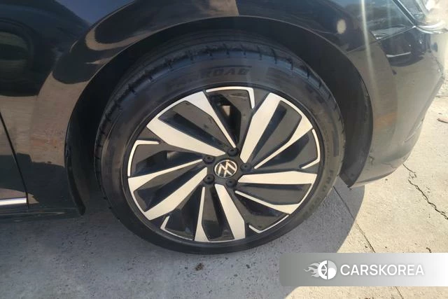 Volkswagen Passat 2023 Черный из Китая, фото 6