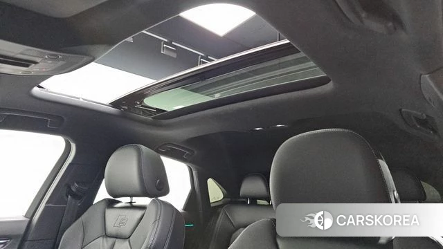 Audi Q3 (F3) 2020 Серый из Кореи, фото 6