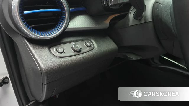 Chevrolet (GM Daewoo) Trax Crossover 2024 Белый из Кореи, фото 6
