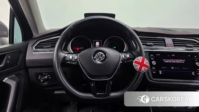 Volkswagen Tiguan second Generation 2020 Серый из Кореи, фото 6